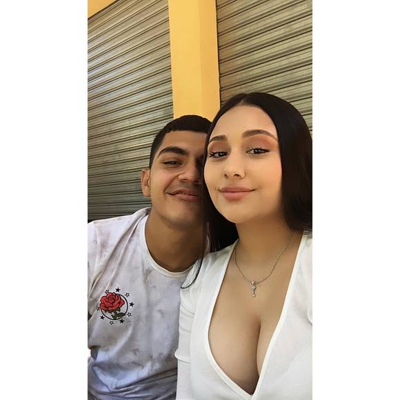 Profile Picture of Azeneth Ayala (@azenethdm15) on Poshmark