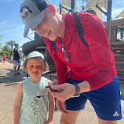 Profile Picture of Aaron Castle (@AdventuresForAKing) on Youtube