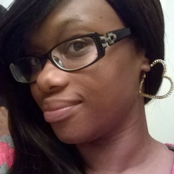 Profile Picture of Laquonda Bookhardt (@quondarenee) on Poshmark