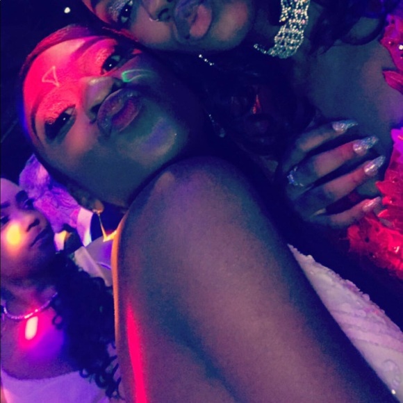 Profile Picture of Serenity Williams (@sorrentoss) on Poshmark