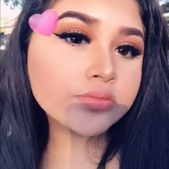 Profile Picture of Ruby Cruz (@ruby_cruzz) on Poshmark