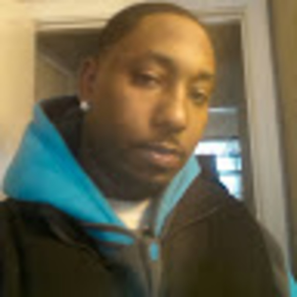 Profile Picture of Jerome Davis (@jeromedavis130) on Poshmark
