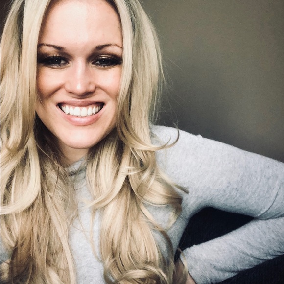 Chelsea Tryder - Poshmark Profile Picture of Chelsea Tryder (@chelseaat) on Poshmark