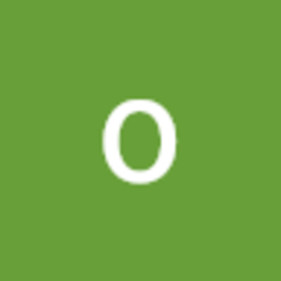Profile Picture of Omi Ashauer (@omi_ashauer) on Poshmark