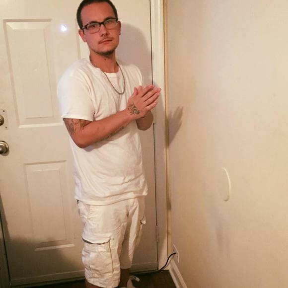 Profile Picture of Cody Greer (@codygreer1967) on Poshmark