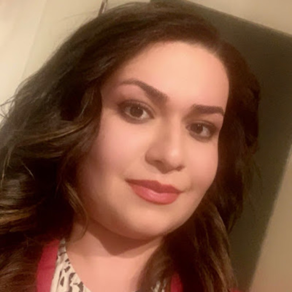 Profile Picture of Sarah Hoseinei (@sarahhoseini231) on Poshmark