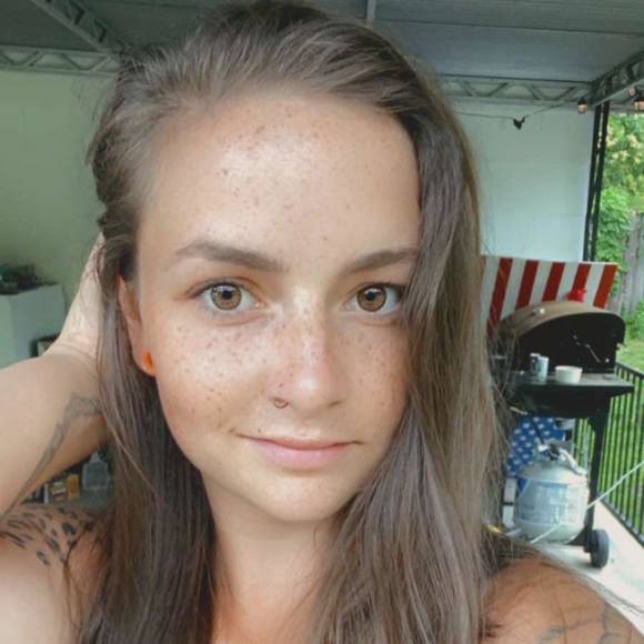 Profile Picture of Delana Sorem (@delana_sorem) on Poshmark