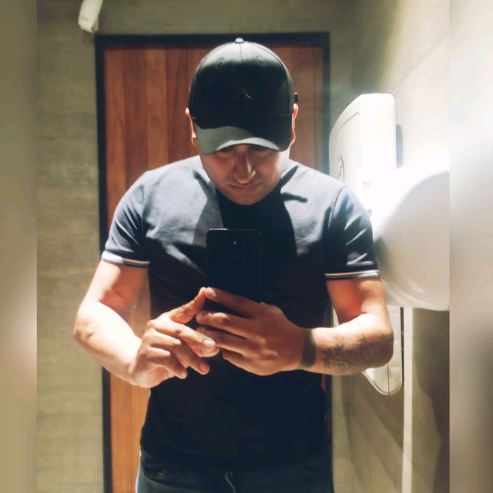 Profile Picture of Richardd Go (@richarddgoo) on Tiktok