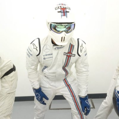 Profile Picture of Paul Lloyd (@loydyboy) on Twitter