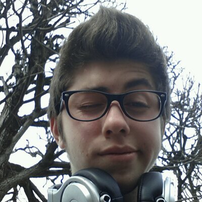 Profile Picture of Alex Chauvin (@hotwine69) on Twitter
