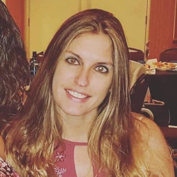 Profile Picture of Kelly Gorick (@kgorick) on Poshmark