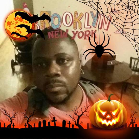 Profile Picture of Shabara m Matthews (@akira232) on Poshmark