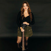 Profile Picture of Ava Graves (@Bassface05) on Youtube