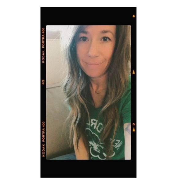 Profile Picture of Ashley Murch (@murchash) on Poshmark