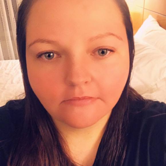 Profile Picture of Melissa Mockerman (@godisgood0615) on Poshmark
