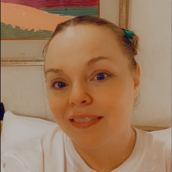 Profile Picture of Alisha Grundmeyer (@agrundmeyer) on Poshmark