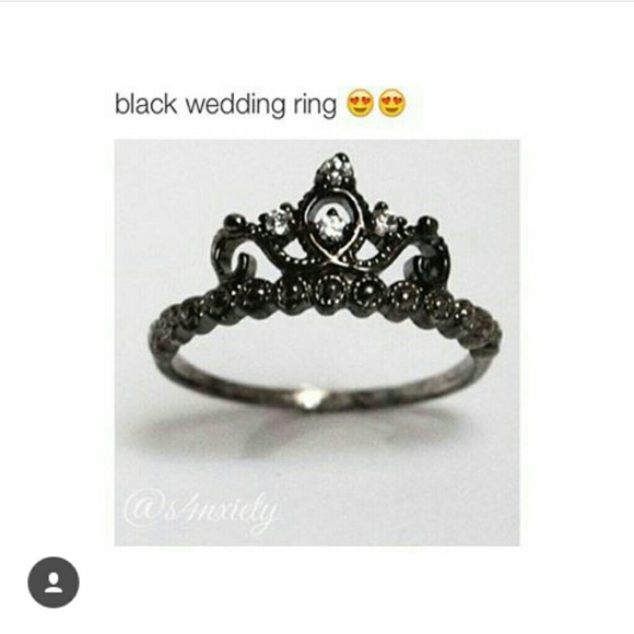 Profile Picture of Kasie Boyd (@kasslllb) on Poshmark