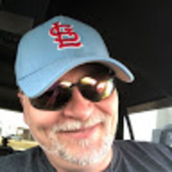 Profile Picture of Alan David (@alan_david) on Poshmark