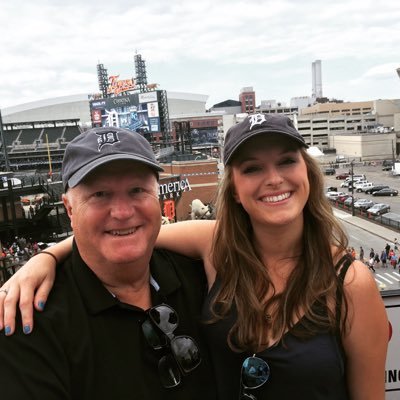 Profile Picture of Antonia (@antoniacoffey) on Twitter