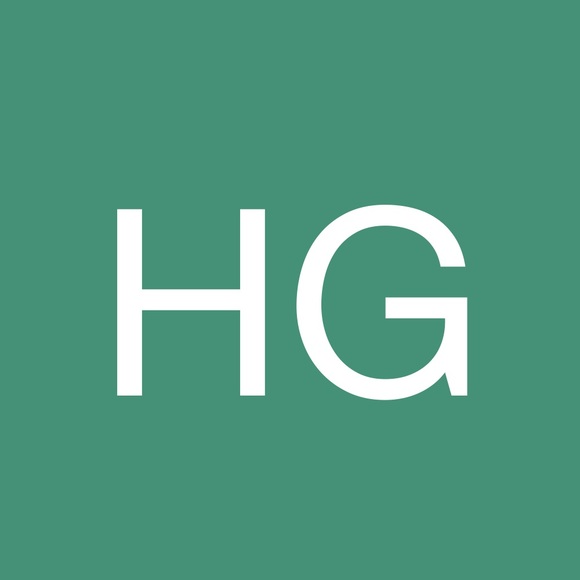 Profile Picture of Heather Geldert (@heatherlee91883) on Poshmark