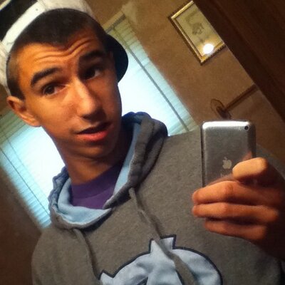 Profile Picture of daniel deloe (@deloe2402) on Twitter