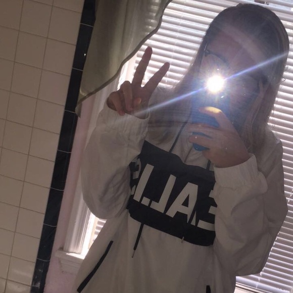 Profile Picture of Max Wheeler (@m_ddy) on Poshmark