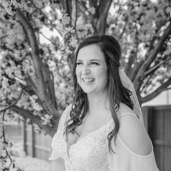 Profile Picture of Amanda Mayrose (@amandamayrose) on Poshmark