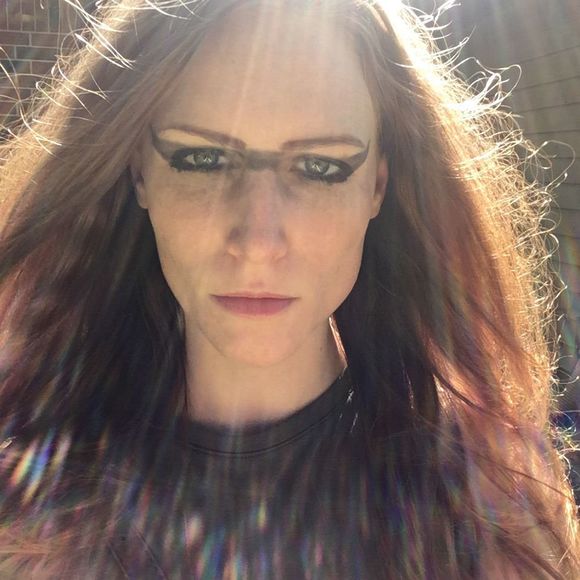 Profile Picture of Ashley Degeus (@ashley_degeus) on Poshmark