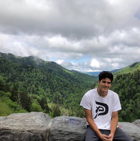 Profile Picture of Frankie Berishaj (@f_berishaj) on Poshmark