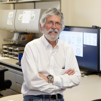 Profile Picture of Luis Echegoyen (@Echegoyen_ACS) on Twitter