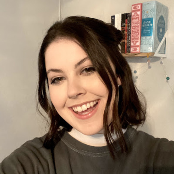 Profile Picture of Mackenzie Long (@mackenzielong10) on Poshmark