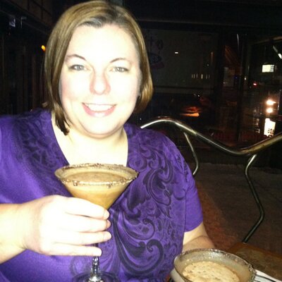 Profile Picture of Shannon Hansen (@rae7174) on Twitter