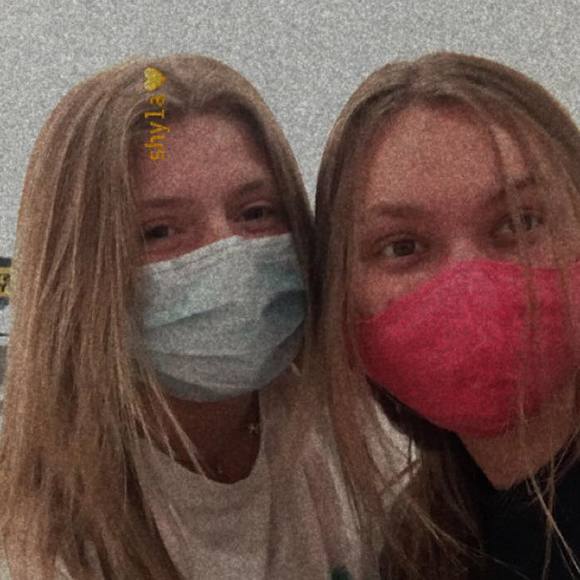 Shyla King - Poshmark Profile Picture of Shyla King (@shylaking) on Poshmark