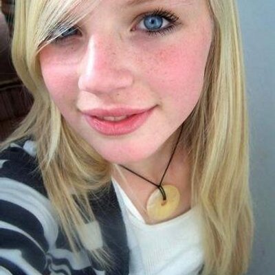 Profile Picture of Isabelle Pierre (@belle_pierre_) on Twitter