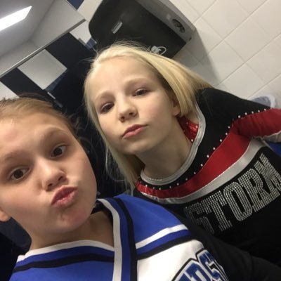 Profile Picture of Ashlee Dahms (@ashleedahms2123) on Twitter