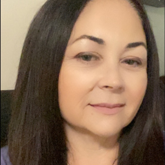 Profile Picture of Ana lillian Montesino (@kelianis21) on Poshmark