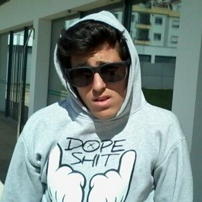 Profile Picture of Tony Barata (@64937166e00a4ef) on Twitter