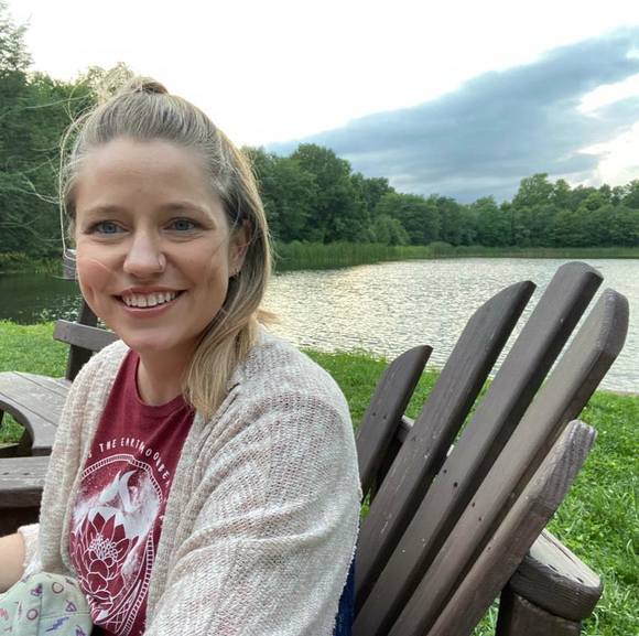 Profile Picture of Heather Behling (@beef701) on Poshmark