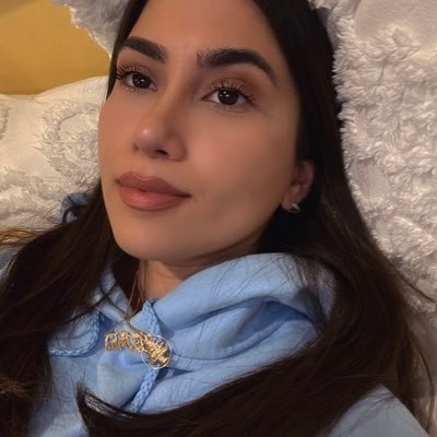 Profile Picture of Nits (@AnitaBach_) on Twitter