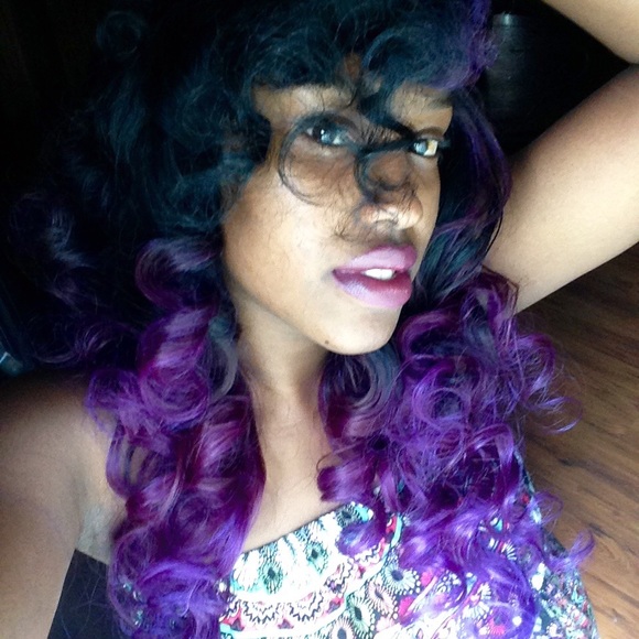 Profile Picture of Diojjanese Zanders (@diojjanese) on Poshmark