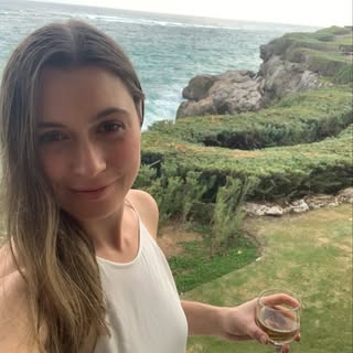 Profile Picture of Amanda Wolfe (@amanda_wolfe) on Instagram