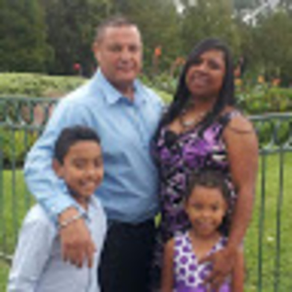 Profile Picture of Luis yalira Reyes villalobos (@yaluzo2013) on Poshmark