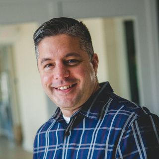 Profile Picture of Chris Uzzo (@chris.uzzo) on Facebook