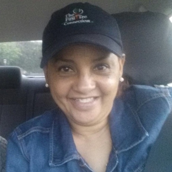 Profile Picture of Marisel Hernandez (@hmarisel92) on Poshmark