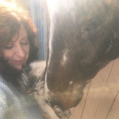 Profile Picture of Taratweets ( Alexandra Tara Reade) (@ReadeAlexandra) on Twitter
