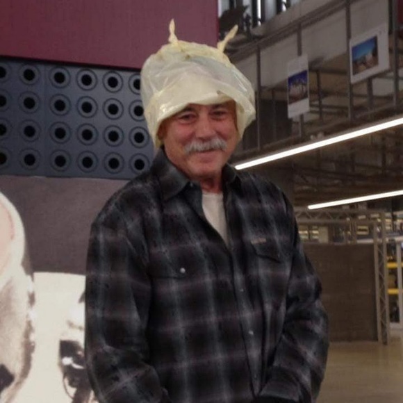 Profile Picture of Jim Frost (@jimfrost) on Poshmark