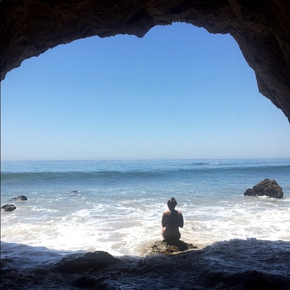 Profile Picture of Alison Deblass (@adeblass) on Poshmark