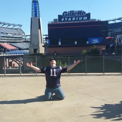 Profile Picture of  🎆 🎉 Alex Schenck  🎆 🎉 (@merrilhess754) on Twitter