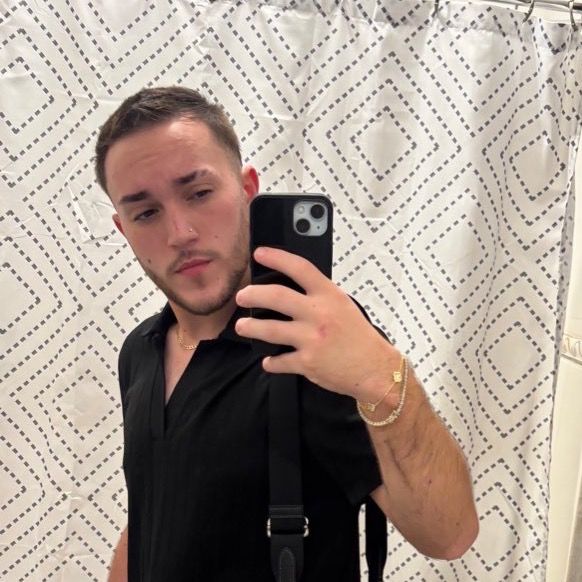 Profile Picture of Zachary (@.briello) on Tiktok