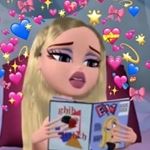 Profile Picture of 𝒢𝒾𝑔𝒾 𝐻𝒶𝒹𝒾𝒹 {𝑅𝑒𝒶𝒹 𝐿𝒾𝓃𝓀} (@kyliekjennerrolep) on Instagram